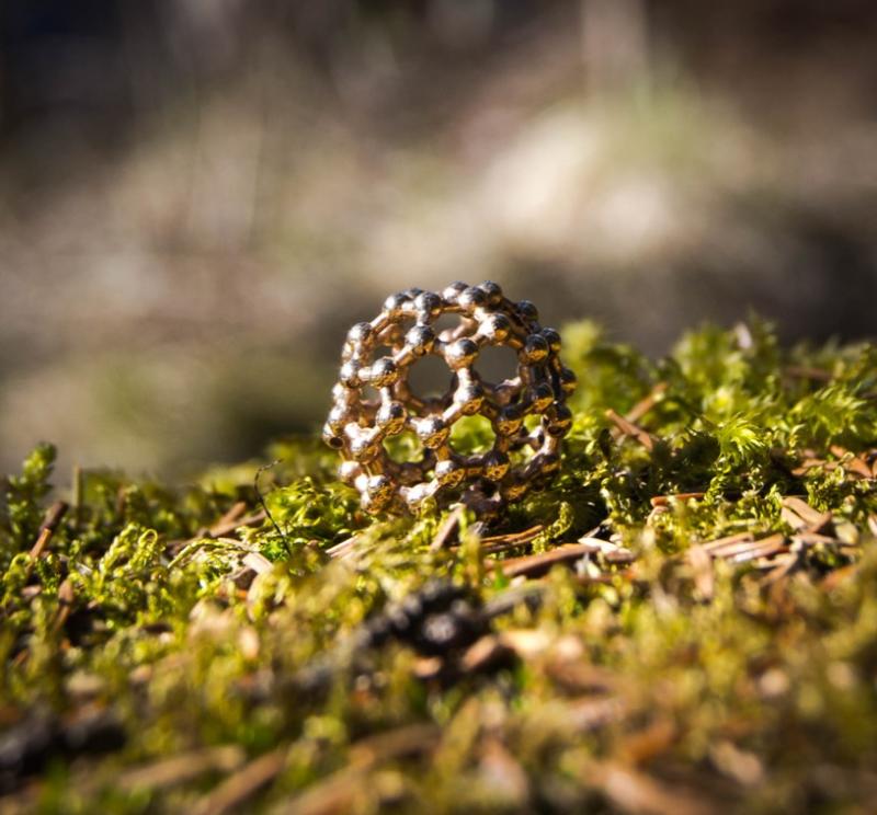 Какая роль у фуллерена в шунгите?